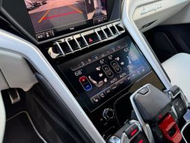 2019 LAMBORGHINI URUS SUV V8, TWIN TURBO, 4.0 LITER SPORT UTILITY 4D