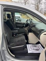 2015 Dodge Grand Caravan Passenger Se Minivan 4d - Image 17