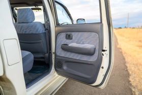 1998 TOYOTA HILUX SPORTS PICKUP TRUCK 2L-TE -