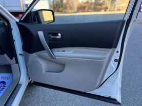 2012 NISSAN ROGUE SUV 4-CYL, 2.5 LITER SV W/SL PKG SPORT UTILITY 4D