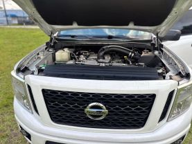 2017 NISSAN TITAN XD CREW CAB PICKUP V8, TURBO DIESEL, 5.0L S PICKUP 4D 6 1/2 FT