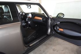 2011 MINI HARDTOP HATCHBACK 4-CYL, 1.6 LITER COOPER HATCHBACK 2D