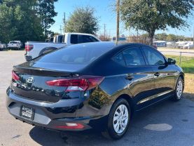 2020 Hyundai Elantra Se Sedan 4d - Image 6