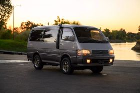 1996 TOYOTA HIACE VAN 1KZ-TE SUPER CUSTOM LIMITED