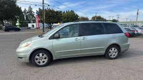 2010 TOYOTA SIENNA