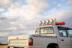1998 TOYOTA HILUX SPORTS PICKUP TRUCK 2L-TE -