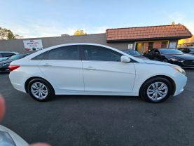 2013 HYUNDAI SONATA SEDAN 4-CYL, 2.4 LITER GLS SEDAN 4D
