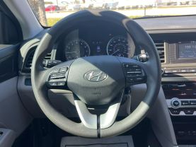 2020 Hyundai Elantra Se Sedan 4d - Image 24