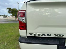 2017 NISSAN TITAN XD CREW CAB PICKUP V8, TURBO DIESEL, 5.0L S PICKUP 4D 6 1/2 FT
