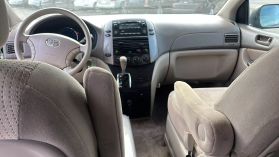 2010 TOYOTA SIENNA