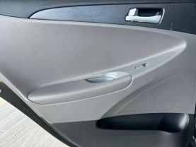 2011 HYUNDAI SONATA SEDAN 4-CYL, 2.4 LITER GLS SEDAN 4D