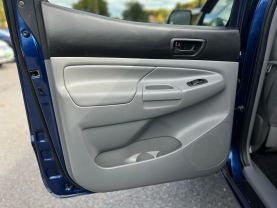 2015 TOYOTA TACOMA DOUBLE CAB PICKUP V6, 4.0 LITER PICKUP 4D 6 FT