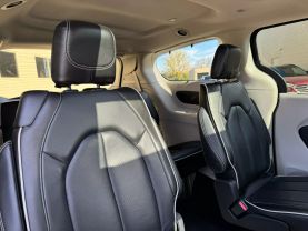 2023 CHRYSLER PACIFICA VAN V6, 3.6 LITER LIMITED VAN 4D