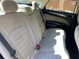 2020 Ford Fusion - Image 13