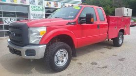 2015 Ford F350 Super Duty Super Cab Xlt Utility 4x4 - Image 2