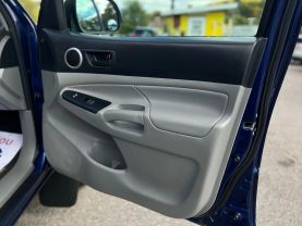 2015 TOYOTA TACOMA DOUBLE CAB PICKUP V6, 4.0 LITER PICKUP 4D 6 FT