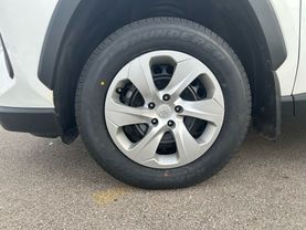 2021 TOYOTA RAV4 SUV 4-CYL, DYNAMIC-FORCE, 2.5 LITER LE SPORT UTILITY 4D