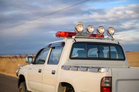 1998 TOYOTA HILUX SPORTS PICKUP TRUCK 2L-TE -