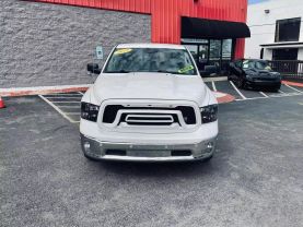 2019 RAM 1500 CLASSIC CREW CAB PICKUP V8, HEMI, 5.7 LITER BIG HORN PICKUP 4D 5 1/2 FT
