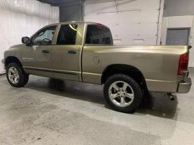 2006 DODGE RAM 1500 QUAD CAB PICKUP V8, HEMI, 5.7 LITER LARAMIE PICKUP 4D 6 1/4 FT