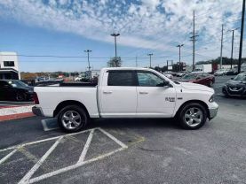 2019 RAM 1500 CLASSIC CREW CAB PICKUP V8, HEMI, 5.7 LITER BIG HORN PICKUP 4D 5 1/2 FT