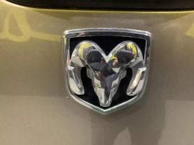 2006 DODGE RAM 1500 QUAD CAB PICKUP V8, HEMI, 5.7 LITER LARAMIE PICKUP 4D 6 1/4 FT