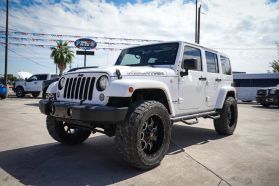 2017 JEEP WRANGLER UNLIMITED SUV V6, 3.6 LITER SMOKY MOUNTAIN SPORT UTILITY 4D