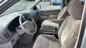 2010 TOYOTA SIENNA