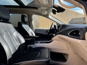 2023 CHRYSLER PACIFICA VAN V6, 3.6 LITER LIMITED VAN 4D