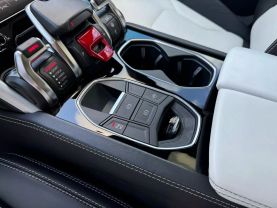 2019 LAMBORGHINI URUS SUV V8, TWIN TURBO, 4.0 LITER SPORT UTILITY 4D