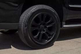 2017 CADILLAC ESCALADE ESV SUV V8, 6.2 LITER LUXURY SPORT UTILITY 4D