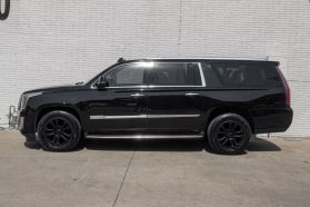 2017 CADILLAC ESCALADE ESV SUV V8, 6.2 LITER LUXURY SPORT UTILITY 4D