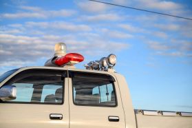 1998 TOYOTA HILUX SPORTS PICKUP TRUCK 2L-TE -
