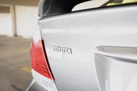 2005 TOYOTA CAMRY SEDAN 4-CYL, 2.4 LITER LE SEDAN 4D