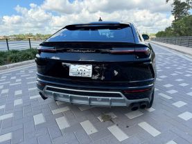 2019 LAMBORGHINI URUS SUV V8, TWIN TURBO, 4.0 LITER SPORT UTILITY 4D