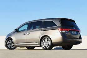 2015 HONDA ODYSSEY VAN V6, I-VTEC, 3.5 LITER TOURING ELITE MINIVAN 4D