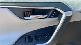 2019 Toyota Rav4 - Image 14