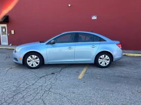 2012 Chevrolet Cruze - Image 2