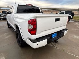 2017 TOYOTA TUNDRA CREWMAX PICKUP V8, FLEX FUEL, 5.7 LITER LIMITED PICKUP 4D 5 1/2 FT