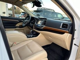 Used 2019 TOYOTA HIGHLANDER SUV V6, 3.5 LITER LIMITED PLATINUM SPORT UTILITY 4D - LA Auto Star located in Virginia Beach, VA