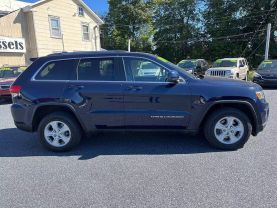 2015 Jeep Grand Cherokee Laredo Sport Utility 4d - Image 6