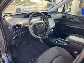 2020 TOYOTA PRIUS HATCHBACK 4-CYL, HYBRID, 1.8 LITER XLE HATCHBACK 4D