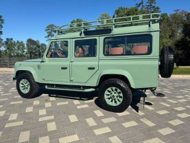 1993 LAND ROVER DEFENDER - - 110