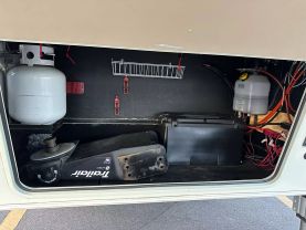 Used 2018 PALOMINO COLUMBUS FW 5TH WHEEL - 298RL - LA Auto Star located in Virginia Beach, VA
