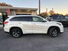 Used 2019 TOYOTA HIGHLANDER SUV V6, 3.5 LITER LIMITED PLATINUM SPORT UTILITY 4D - LA Auto Star located in Virginia Beach, VA