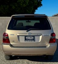 2004 TOYOTA HIGHLANDER SUV V6, 3.3 LITER SPORT UTILITY 4D