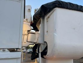 2015 FORD F550 SUPER DUTY REGULAR CAB & CHASSIS CAB_CHASSIS V8, TURBO DSL, 6.7L 165" W.B. 2D