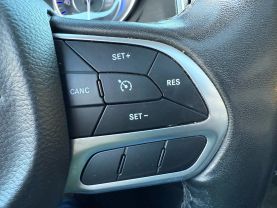 2020 CHRYSLER 300 SEDAN WHITE AUTOMATIC - Budget Used Car Sales