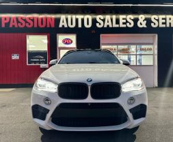 2016 BMW X6 M SUV V8, TWIN TURBO, 4.4 LITER SPORT UTILITY 4D