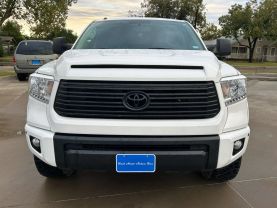 2017 TOYOTA TUNDRA CREWMAX PICKUP V8, FLEX FUEL, 5.7 LITER LIMITED PICKUP 4D 5 1/2 FT